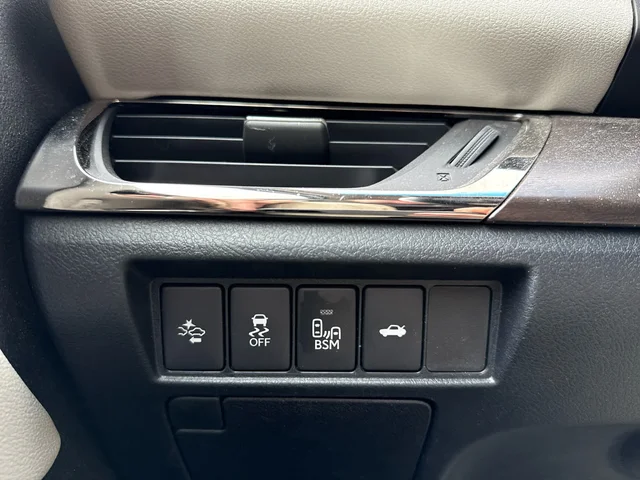 SEMINUEVOS TOYOTA Avalon at Matthews in Liberty Buick GMC