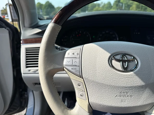 SEMINUEVOS TOYOTA Avalon at Matthews in Liberty Buick GMC