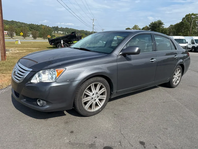 SEMINUEVOS TOYOTA Avalon at Matthews in Liberty Buick GMC