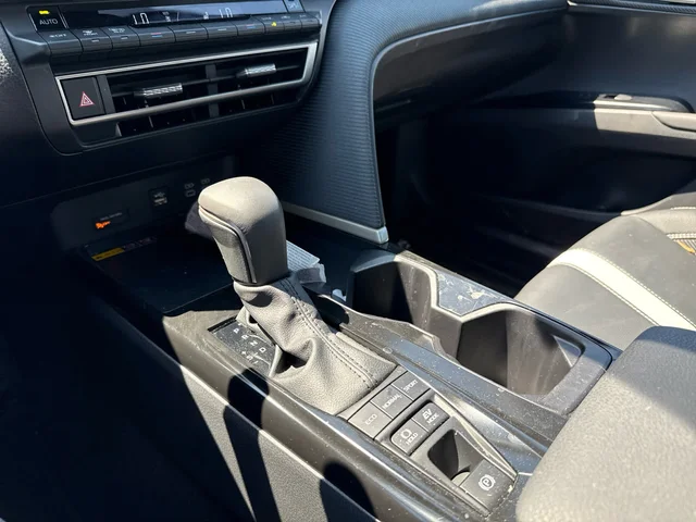 SEMINUEVOS TOYOTA Camry at Matthews in Liberty Buick GMC