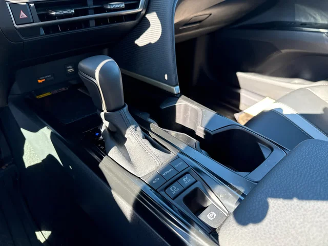 SEMINUEVOS TOYOTA Camry at Matthews in Liberty Buick GMC