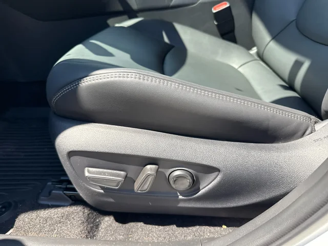 SEMINUEVOS TOYOTA RAV4 at Matthews in Liberty Buick GMC