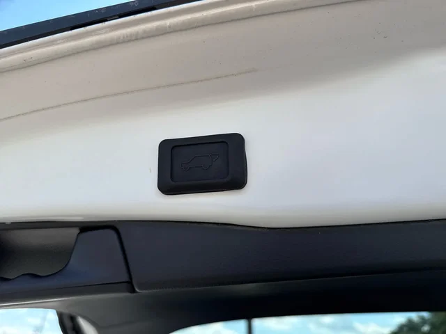 SEMINUEVOS TOYOTA RAV4 at Matthews in Liberty Buick GMC