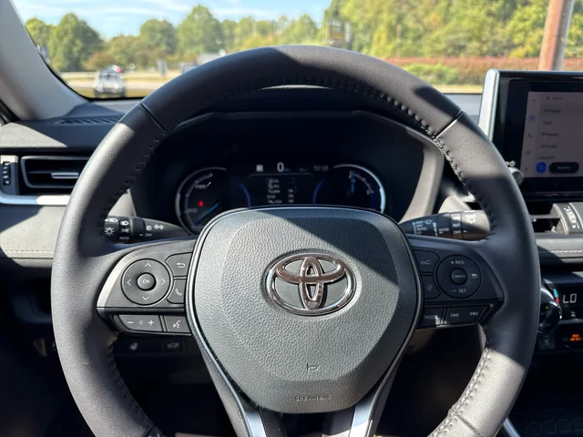 SEMINUEVOS TOYOTA RAV4 at Matthews in Liberty Buick GMC