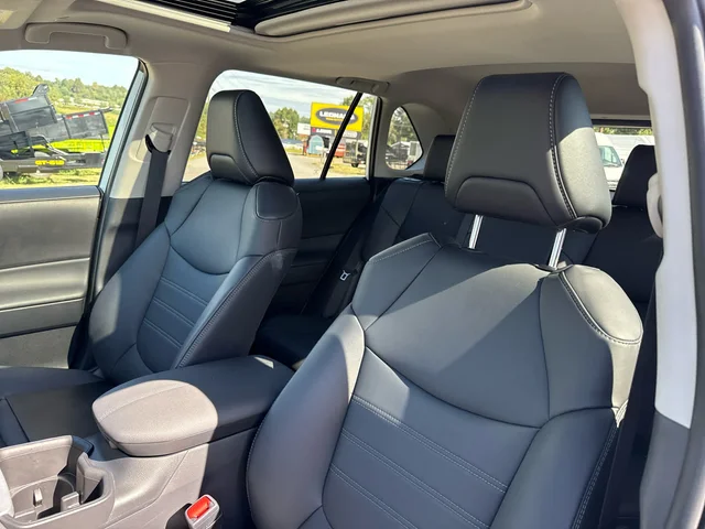SEMINUEVOS TOYOTA RAV4 at Matthews in Liberty Buick GMC