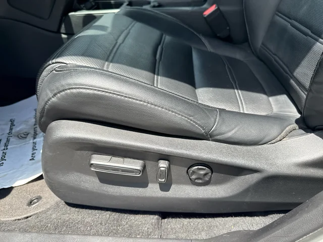 SEMINUEVOS HONDA CR-V at Mount Airy in Mount Airy Chrysler Dodge Jeep Ram Fiat