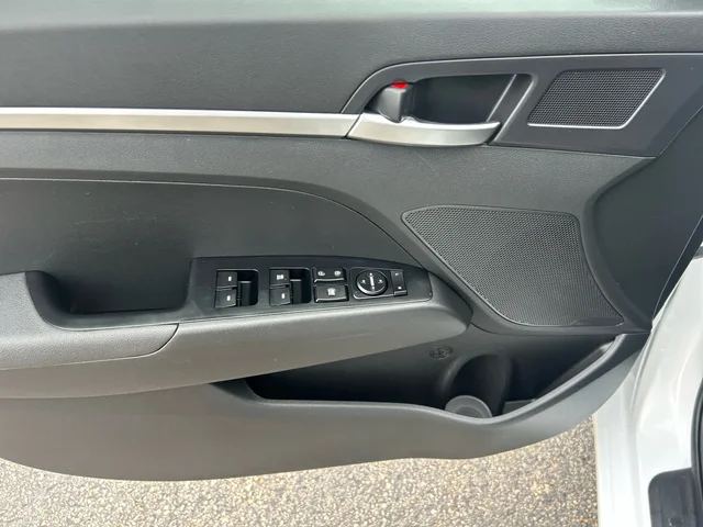 SEMINUEVOS HYUNDAI Elantra a Estados en autogozo