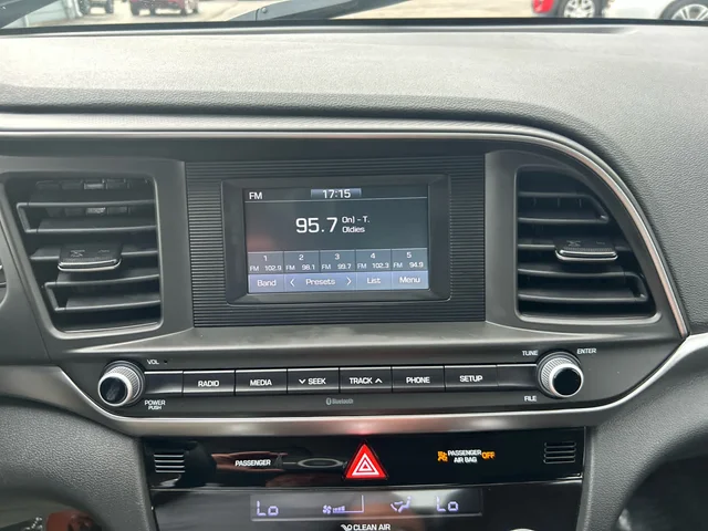 SEMINUEVOS HYUNDAI Elantra a Estados en autogozo
