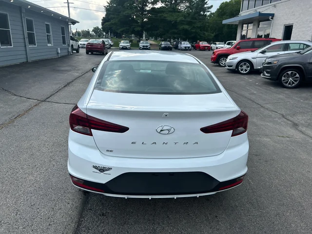 SEMINUEVOS HYUNDAI Elantra a Estados en autogozo