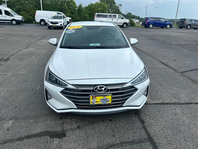 SEMINUEVOS HYUNDAI Elantra a Estados en autogozo