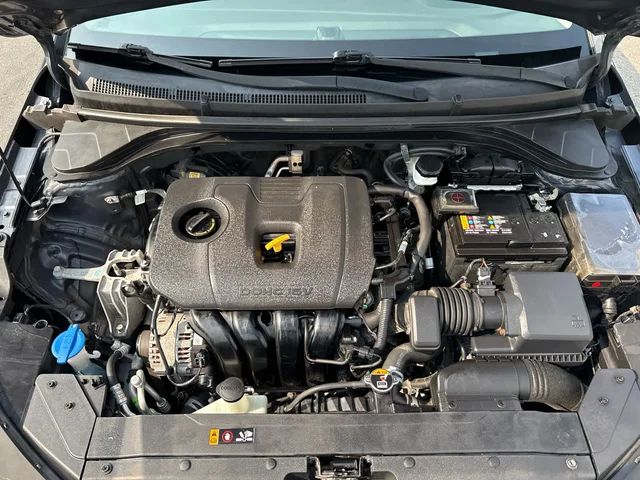 SEMINUEVOS HYUNDAI Elantra a Estados en autogozo