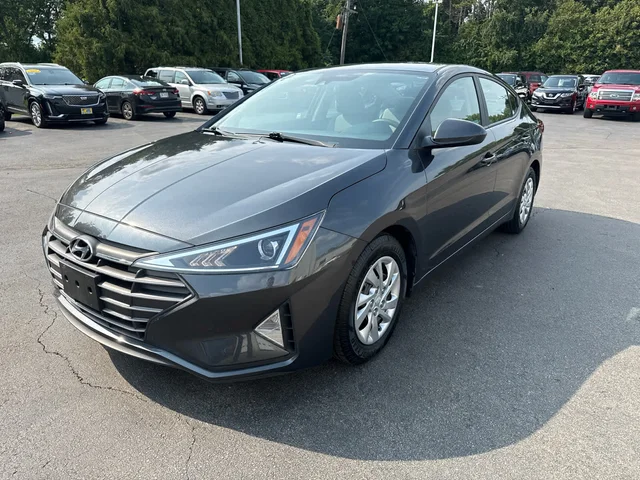 SEMINUEVOS HYUNDAI Elantra a Estados en autogozo
