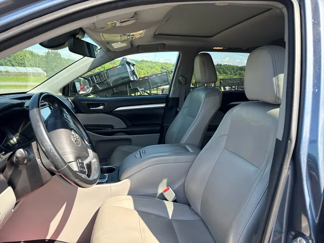 SEMINUEVOS TOYOTA Highlander at Mount Airy in Mount Airy Chrysler Dodge Jeep Ram Fiat
