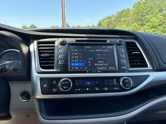 SEMINUEVOS TOYOTA Highlander at Mount Airy in Mount Airy Chrysler Dodge Jeep Ram Fiat