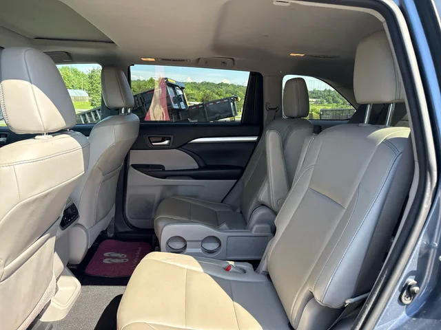 SEMINUEVOS TOYOTA Highlander at Mount Airy in Mount Airy Chrysler Dodge Jeep Ram Fiat