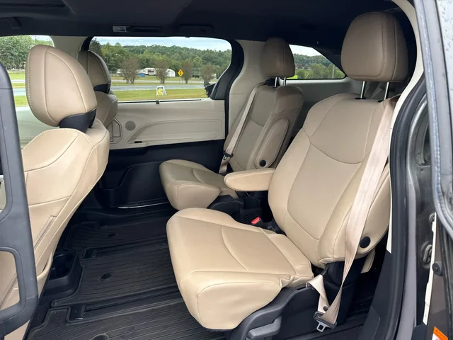 SEMINUEVOS TOYOTA Sienna at Matthews in Liberty Buick GMC