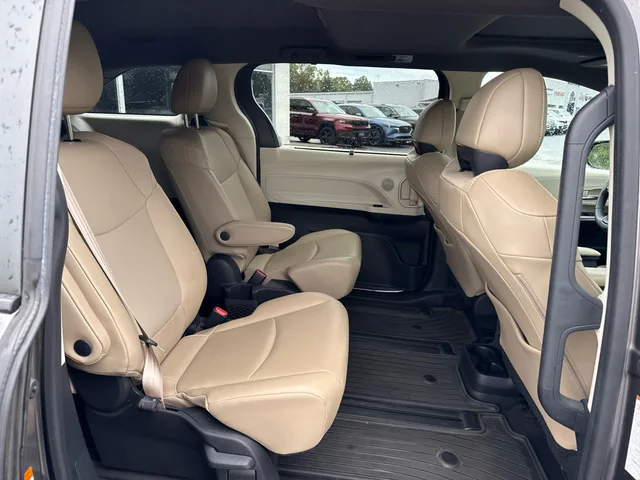 SEMINUEVOS TOYOTA Sienna at Matthews in Liberty Buick GMC