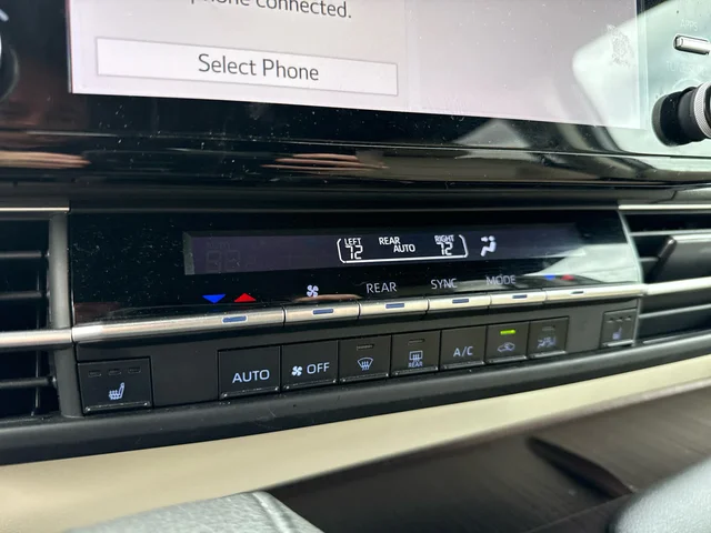 SEMINUEVOS TOYOTA Sienna at Matthews in Liberty Buick GMC