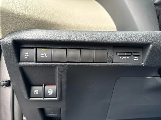 SEMINUEVOS TOYOTA Sienna at Matthews in Liberty Buick GMC