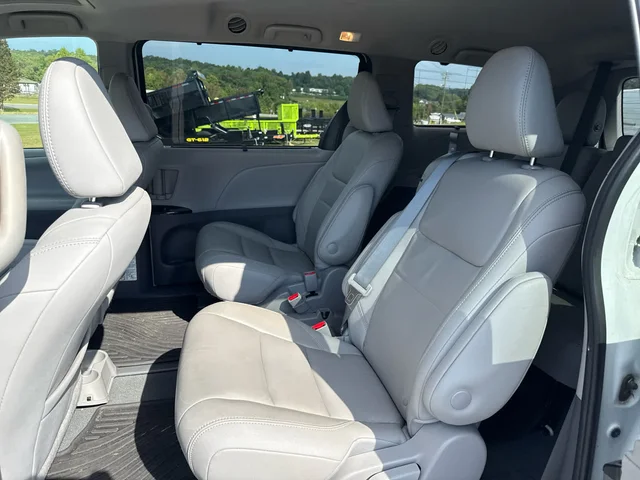 SEMINUEVOS TOYOTA Sienna at Matthews in Liberty Buick GMC