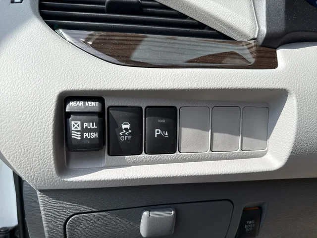 SEMINUEVOS TOYOTA Sienna at Matthews in Liberty Buick GMC