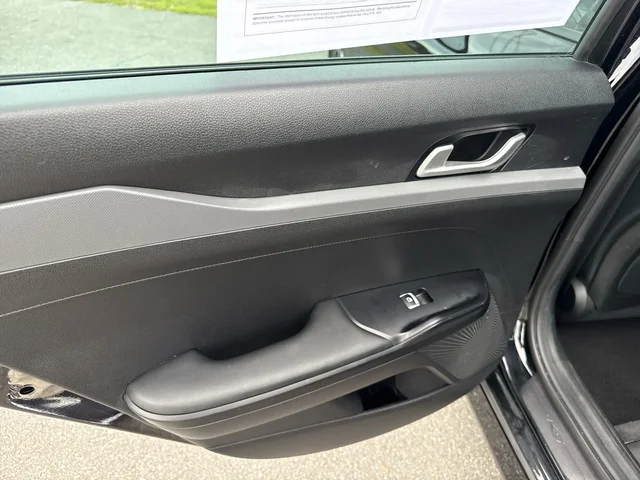 SEMINUEVOS KIA K5 at Matthews in Liberty Buick GMC
