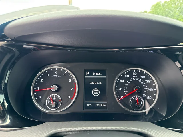 SEMINUEVOS KIA K5 at Matthews in Liberty Buick GMC