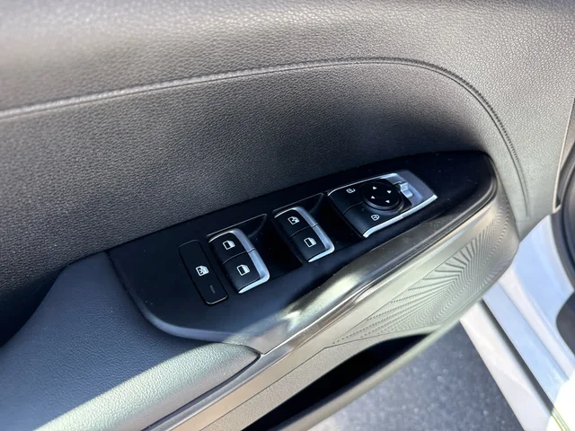 SEMINUEVOS KIA K5 at Matthews in Liberty Buick GMC