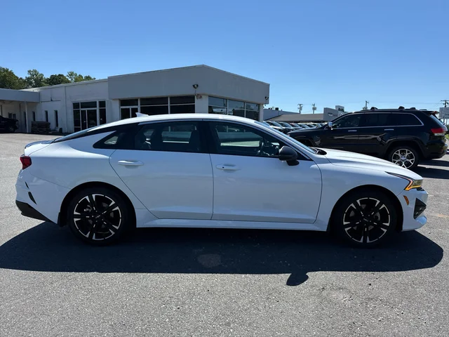 SEMINUEVOS KIA K5 at Matthews in Liberty Buick GMC