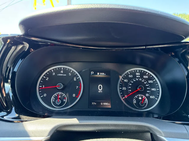 SEMINUEVOS KIA K5 at Matthews in Liberty Buick GMC