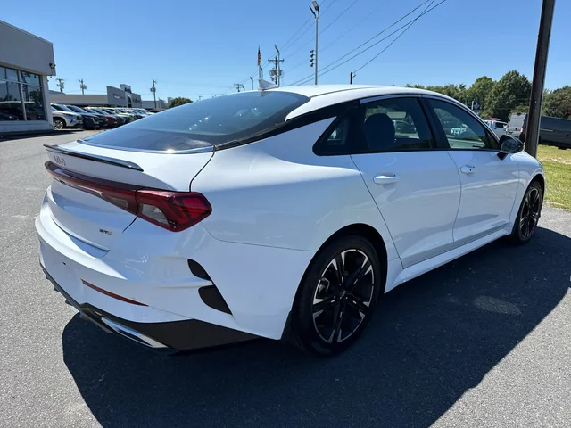SEMINUEVOS KIA K5 at Matthews in Liberty Buick GMC
