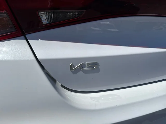 SEMINUEVOS KIA K5 at Matthews in Liberty Buick GMC