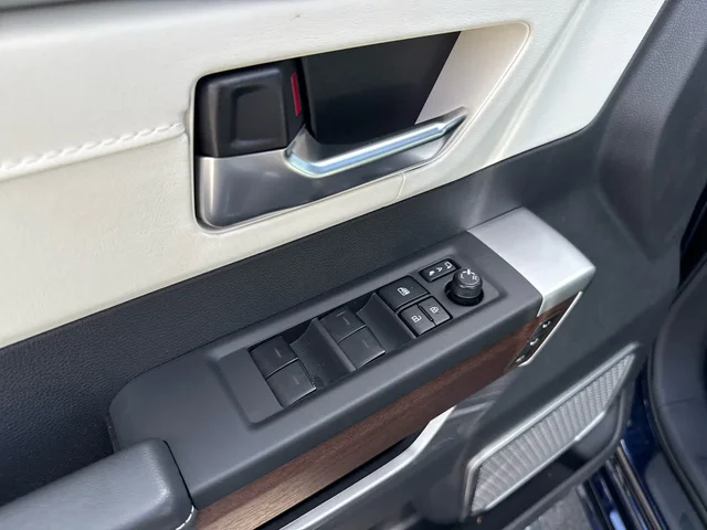 SEMINUEVOS TOYOTA Sequoia at Matthews in Liberty Buick GMC