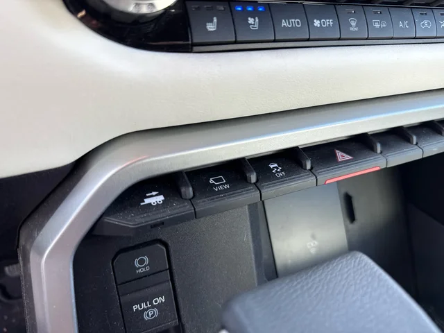 SEMINUEVOS TOYOTA Sequoia at Matthews in Liberty Buick GMC