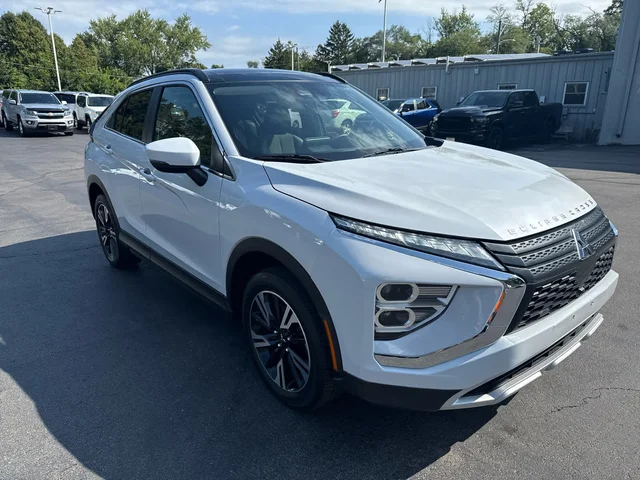 SEMINUEVOS MITSUBISHI Eclipse Cross a Estados en autogozo