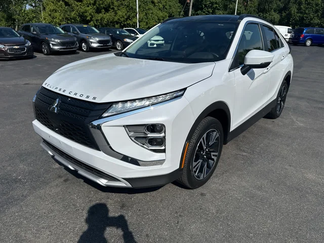 SEMINUEVOS MITSUBISHI Eclipse Cross a Estados en autogozo