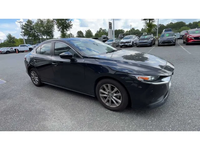 SEMINUEVOS MAZDA MAZDA3 at Mount Airy in Mount Airy Chrysler Dodge Jeep Ram Fiat