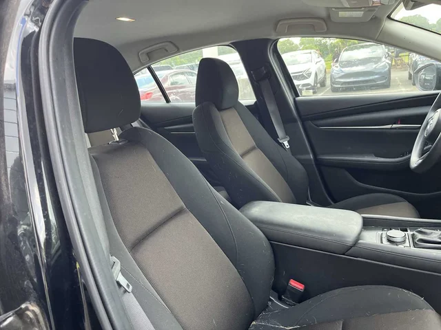 SEMINUEVOS MAZDA MAZDA3 at Mount Airy in Mount Airy Chrysler Dodge Jeep Ram Fiat