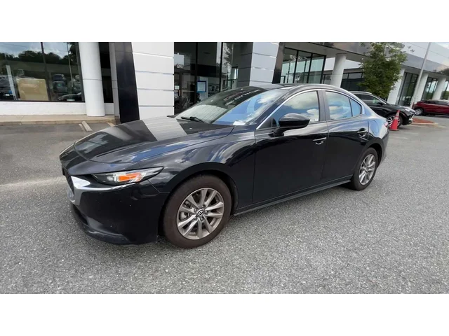 SEMINUEVOS MAZDA MAZDA3 at Mount Airy in Mount Airy Chrysler Dodge Jeep Ram Fiat