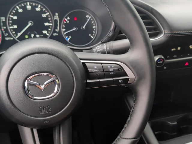 SEMINUEVOS MAZDA Mazda3 Sedan a Estados en autogozo
