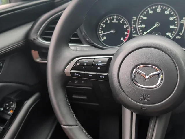 SEMINUEVOS MAZDA Mazda3 Sedan a Estados en autogozo