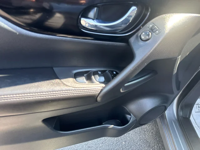 SEMINUEVOS NISSAN Rogue Sport a Estados en autogozo
