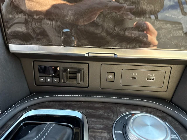 SEMINUEVOS NISSAN Armada at Matthews in Liberty Buick GMC