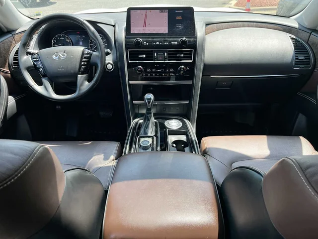 SEMINUEVOS INFINITI QX80 at Matthews in Liberty Buick GMC