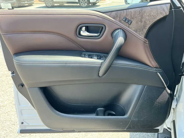 SEMINUEVOS INFINITI QX80 at Matthews in Liberty Buick GMC