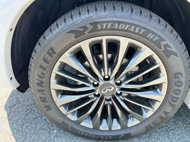 SEMINUEVOS INFINITI QX80 at Matthews in Liberty Buick GMC