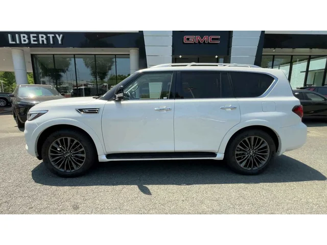 SEMINUEVOS INFINITI QX80 at Matthews in Liberty Buick GMC