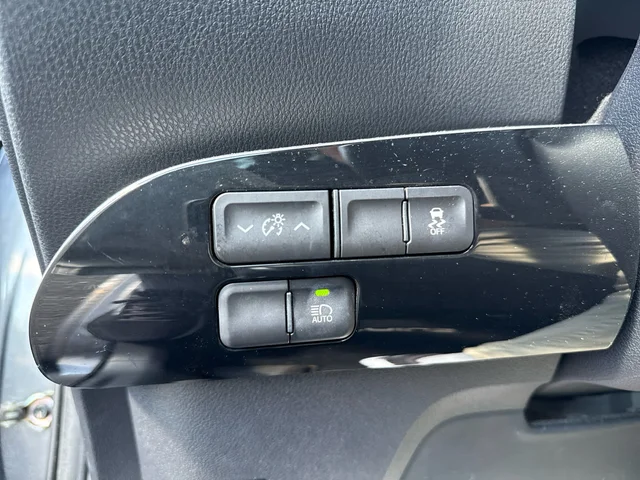 SEMINUEVOS TOYOTA Prius at Mt Airy in Mount Airy Toyota