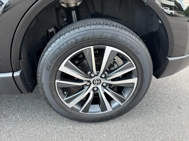 SEMINUEVOS TOYOTA Venza at Matthews in Liberty Buick GMC