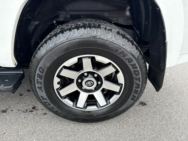 SEMINUEVOS TOYOTA 4Runner at Mt Airy in Mount Airy Toyota